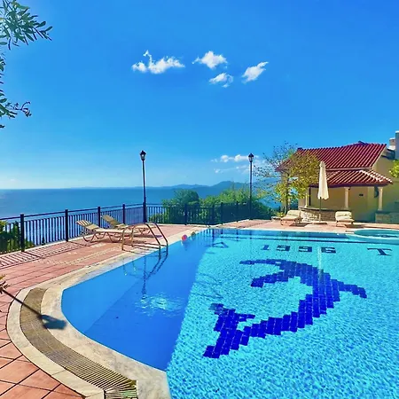 فيلة Kaminaki Panorama With Private Pool By Dadovillas *
