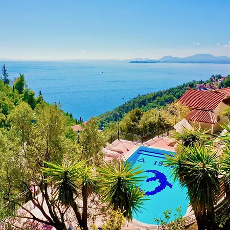Kaminaki Panorama With Private Pool By Dadovillas Willa *
