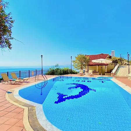 فيلة Kaminaki Panorama With Private Pool By Dadovillas *